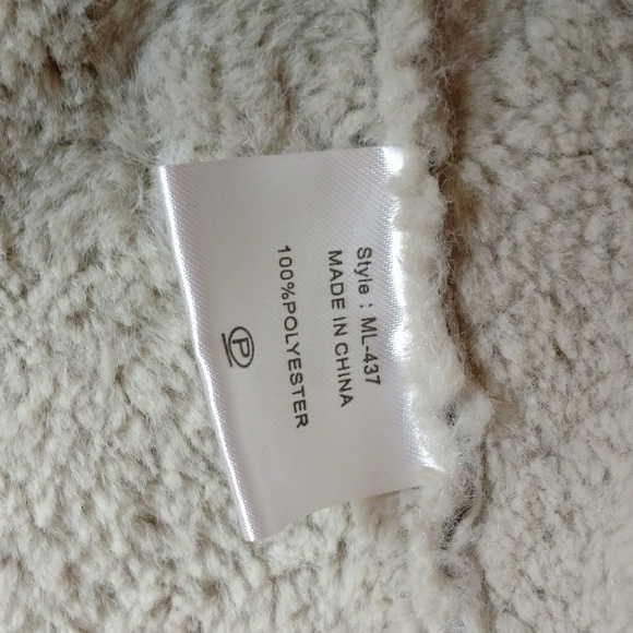 Madison & Lola fleece lined vest - Picture 3 of 5